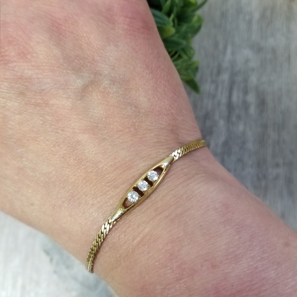 Beautiful Vintage Bracelet - Picture 7 of 10